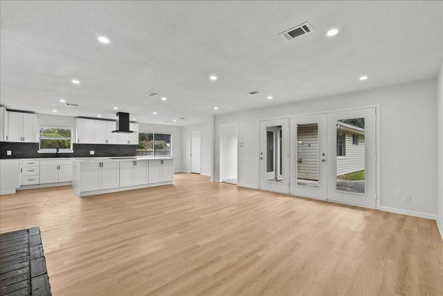 5762 Birdwood Road, Houston, TX 77096