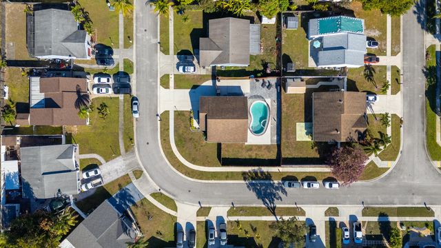 7937 Ridgewood Drive, Lake Worth, FL 33467