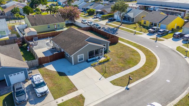 7937 Ridgewood Drive, Lake Worth, FL 33467