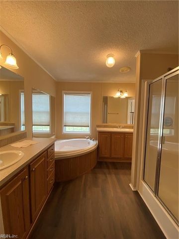 2600 Badger RD, Suffolk, VA 23434