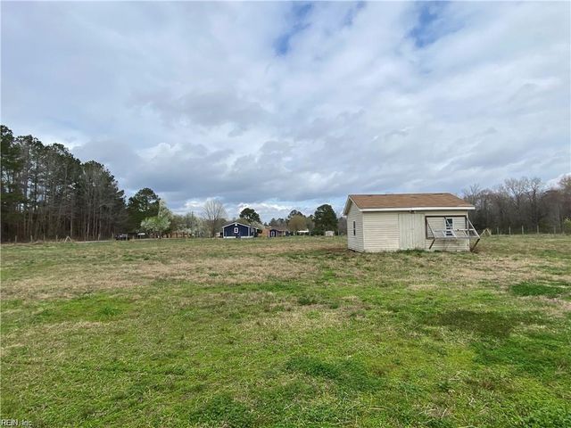2600 Badger RD, Suffolk, VA 23434