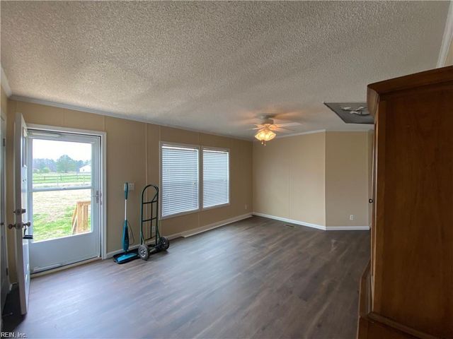 2600 Badger RD, Suffolk, VA 23434