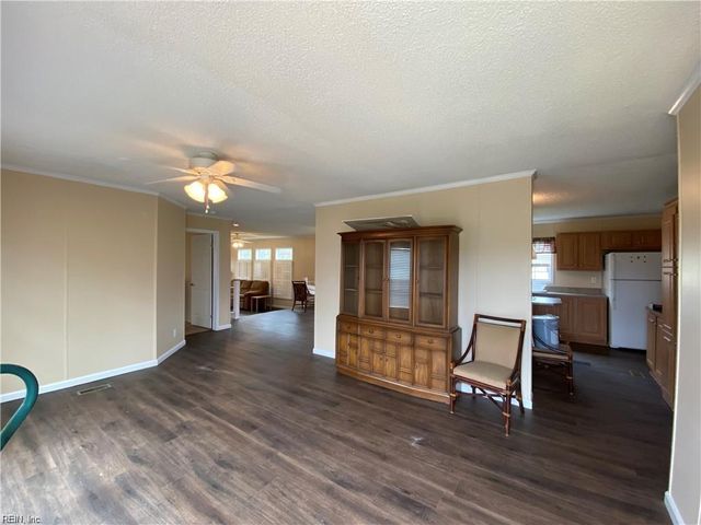 2600 Badger RD, Suffolk, VA 23434