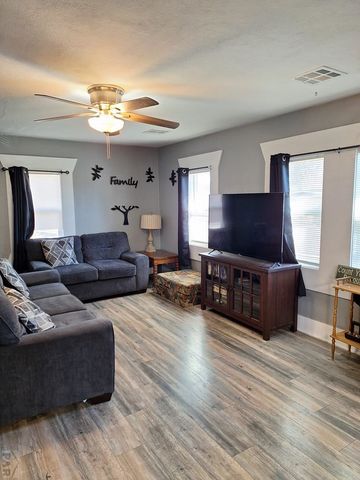 833 Santa Fe St, Springfield, CO 81073