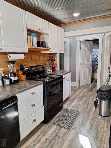 833 Santa Fe St, Springfield, CO 81073