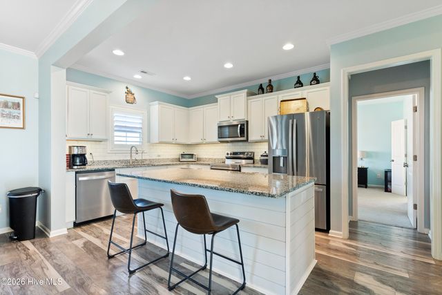 21 Violetear Ridge, Hampstead, NC 28443