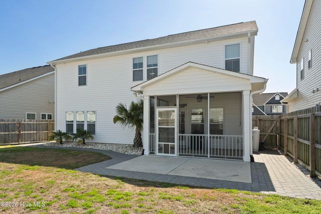 21 Violetear Ridge, Hampstead, NC 28443