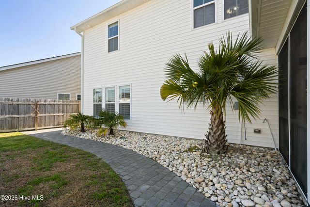 21 Violetear Ridge, Hampstead, NC 28443