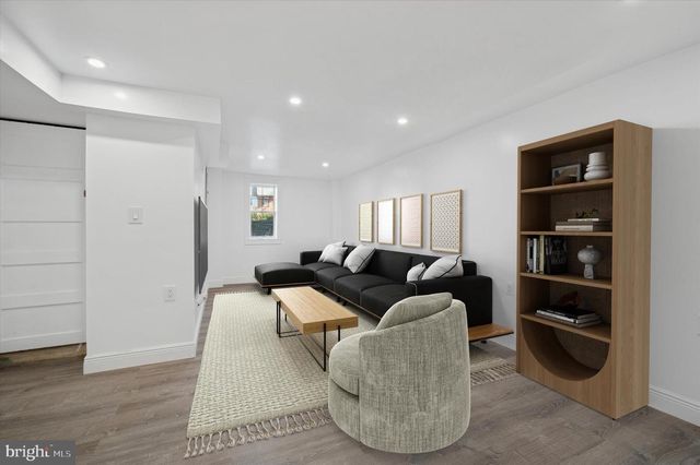 6733 N WOODSTOCK ST, Philadelphia, PA 19138