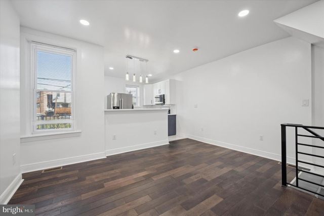 6733 N WOODSTOCK ST, Philadelphia, PA 19138