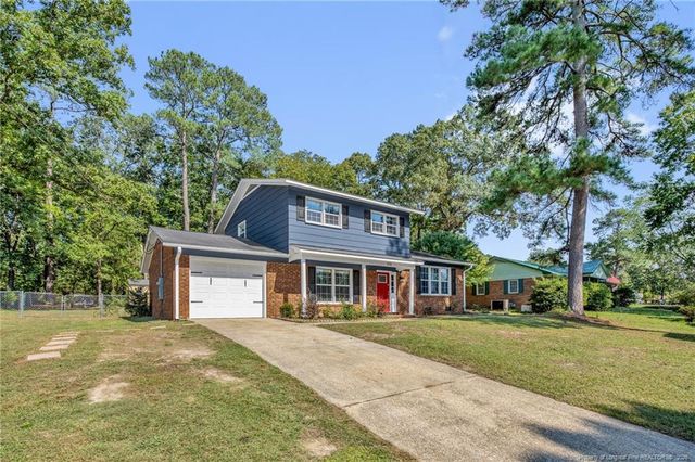512 Dashland Drive, Fayetteville, NC 28303