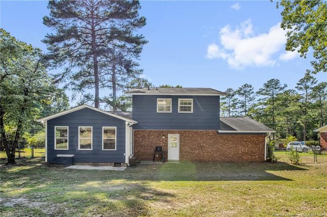 512 Dashland Drive, Fayetteville, NC 28303