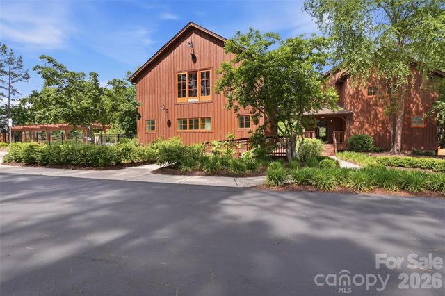 900 Raffaelo View, Mount Holly, NC 28120