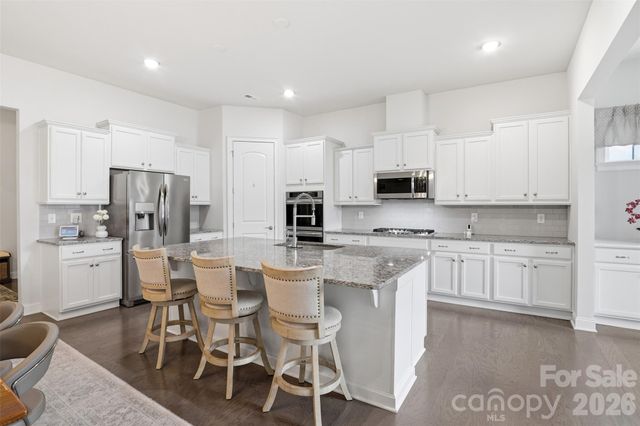900 Raffaelo View, Mount Holly, NC 28120