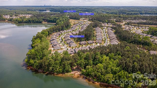 900 Raffaelo View, Mount Holly, NC 28120