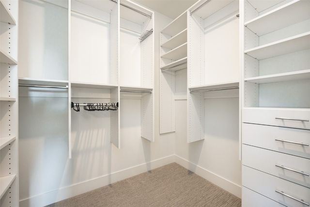 1080 Everdeen Court, Marion, IA 52302