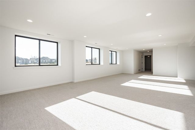 1080 Everdeen Court, Marion, IA 52302