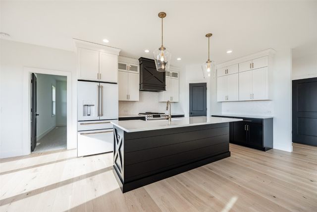 1080 Everdeen Court, Marion, IA 52302