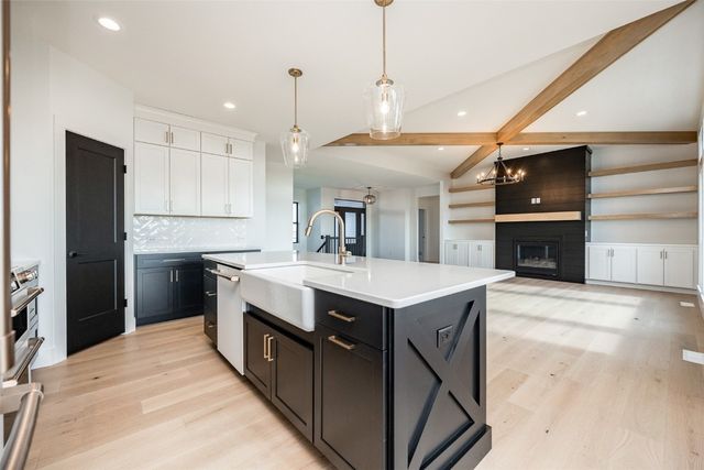 1080 Everdeen Court, Marion, IA 52302