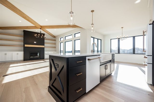 1080 Everdeen Court, Marion, IA 52302