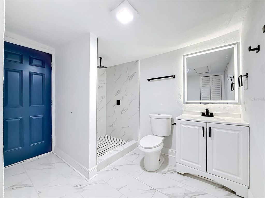 Image 16 of property listing at 8414 N 20TH STREET, Tampa, FL 33604