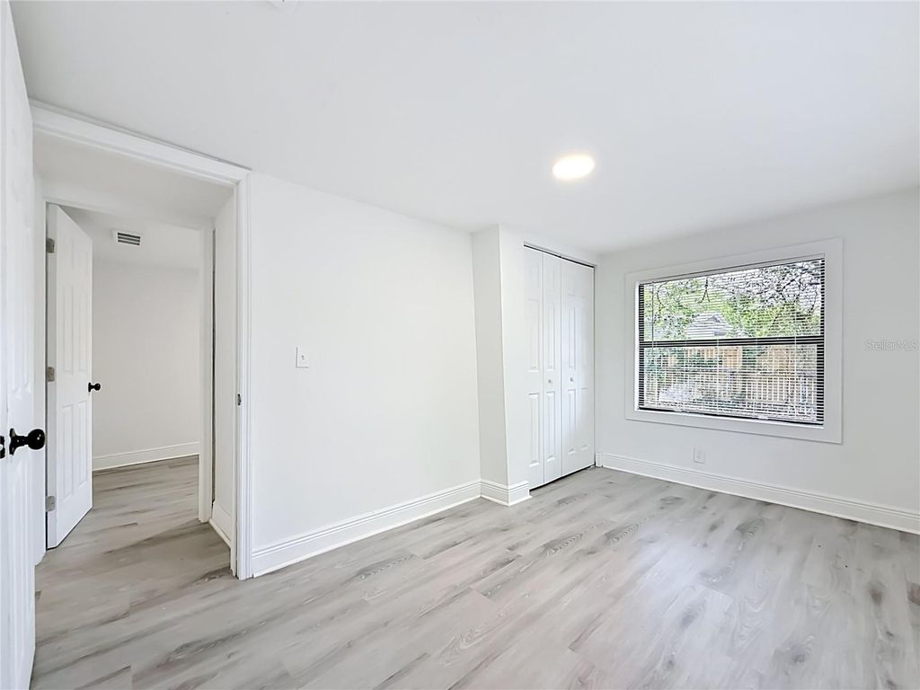 Image 21 of property listing at 8414 N 20TH STREET, Tampa, FL 33604