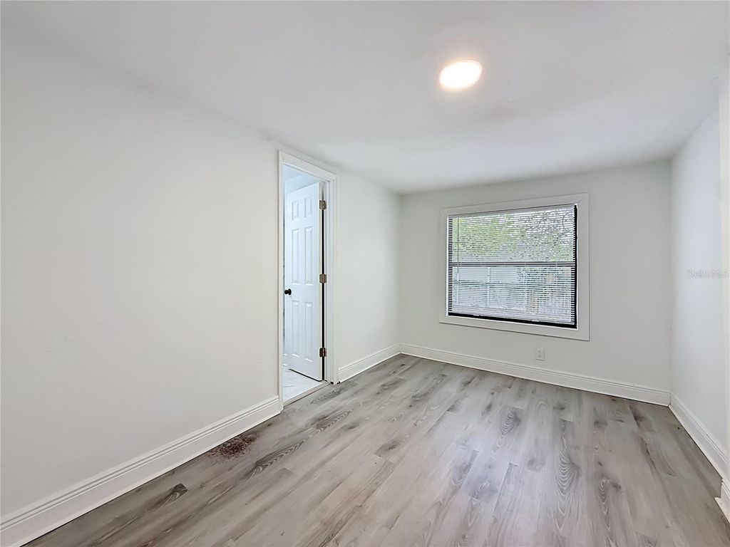 Image 22 of property listing at 8414 N 20TH STREET, Tampa, FL 33604