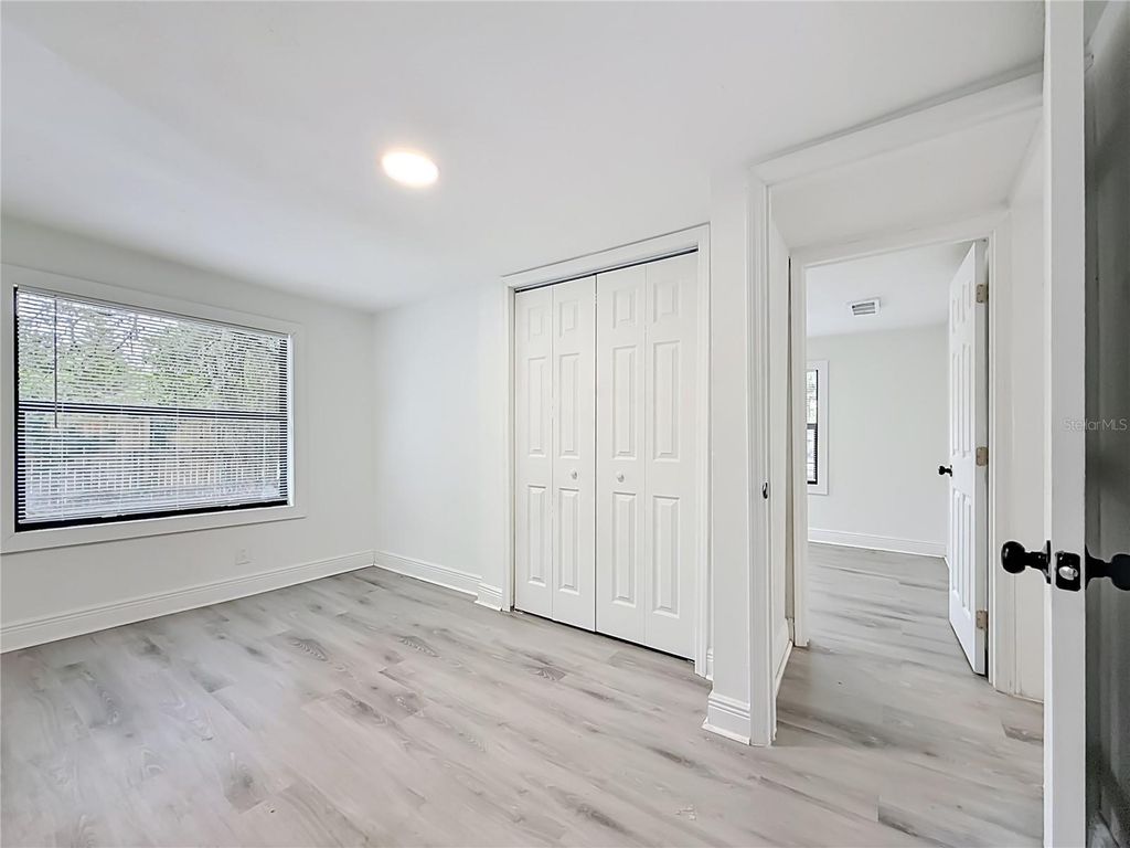 Image 23 of property listing at 8414 N 20TH STREET, Tampa, FL 33604