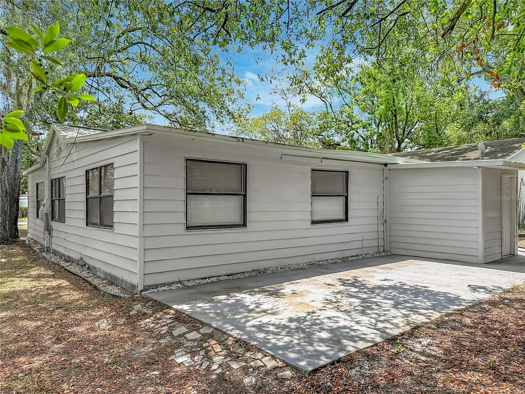 Image 30 of property listing at 8414 N 20TH STREET, Tampa, FL 33604