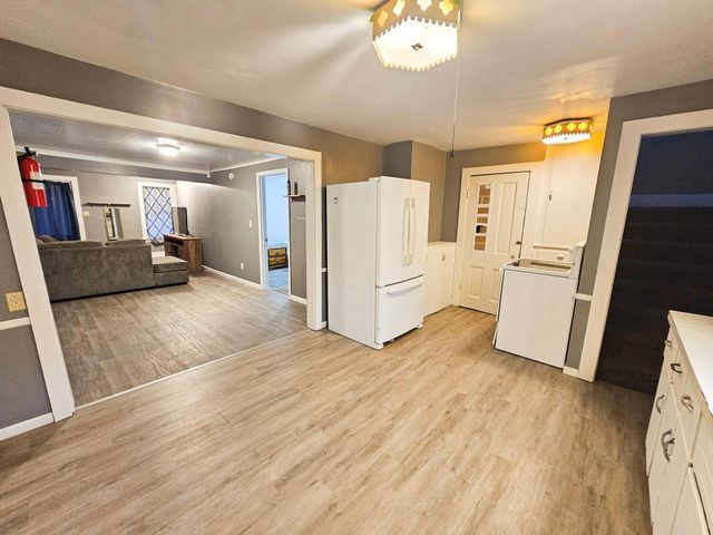 606 W Main Street, Marshall, MN 56258