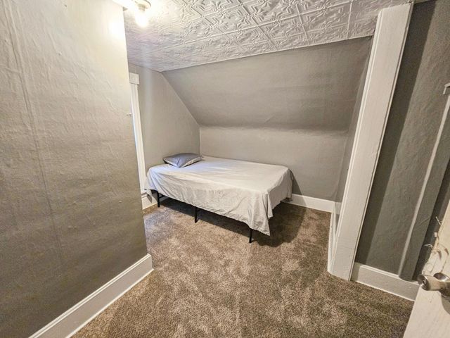 606 W Main Street, Marshall, MN 56258