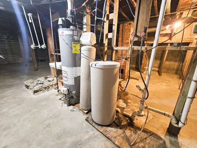 606 W Main Street, Marshall, MN 56258