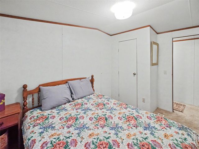 35999 S Arrowhead Drive, Park Hill, OK 74451