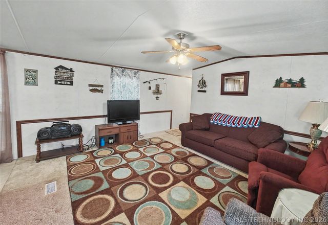 35999 S Arrowhead Drive, Park Hill, OK 74451