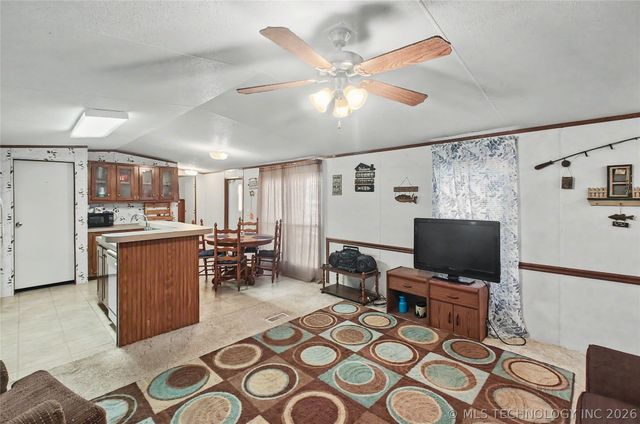 35999 S Arrowhead Drive, Park Hill, OK 74451