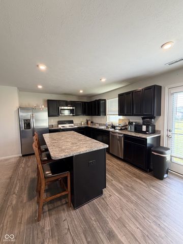 2637 Spurlock Lane, Greenwood, IN 46143