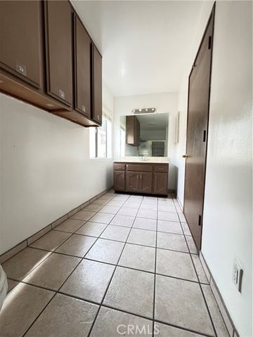 10946 Michael Hunt, South El Monte, CA 91733