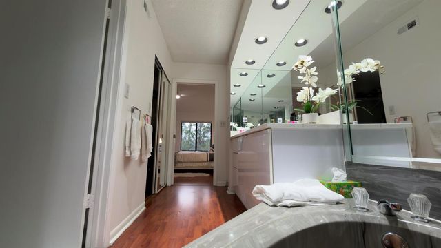 7473 Glendevon Lane 407, Delray Beach, FL 33446
