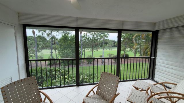 7473 Glendevon Lane 407, Delray Beach, FL 33446