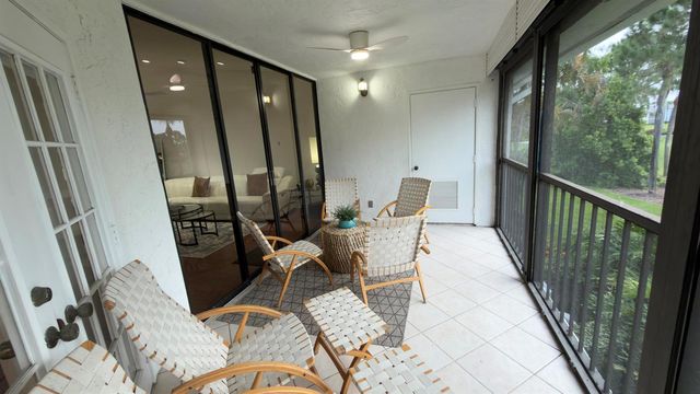 7473 Glendevon Lane 407, Delray Beach, FL 33446
