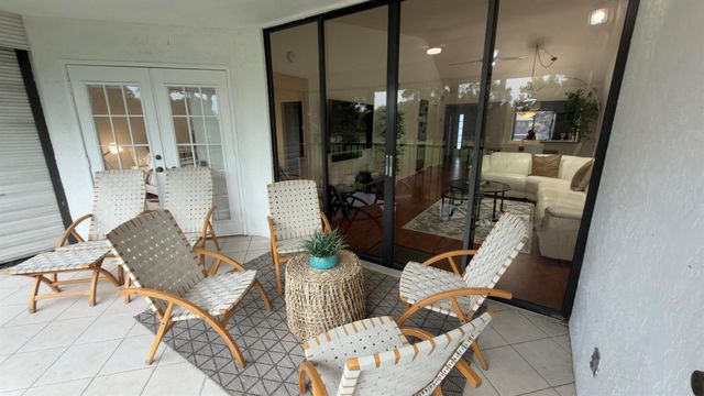 7473 Glendevon Lane 407, Delray Beach, FL 33446