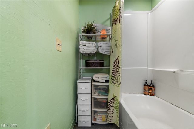 6960 Middlebranch Avenue, North Canton, OH 44721