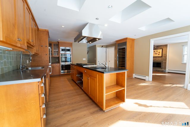 160 Rock Rimmon Road, Stamford, CT 06903