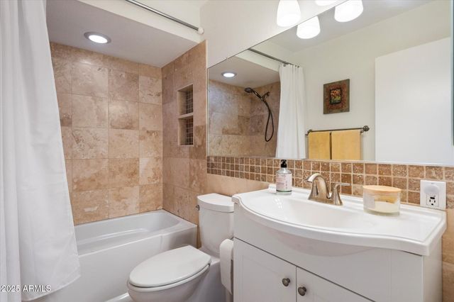 1173 E BERYL Avenue, Phoenix, AZ 85020