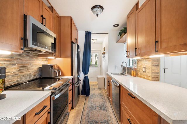 1173 E BERYL Avenue, Phoenix, AZ 85020