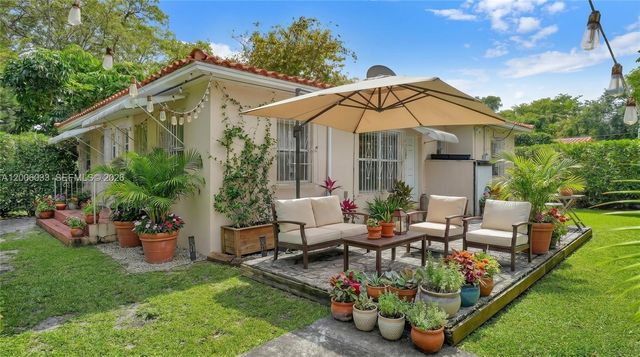 4401 SW 16th St, Miami, FL 33134