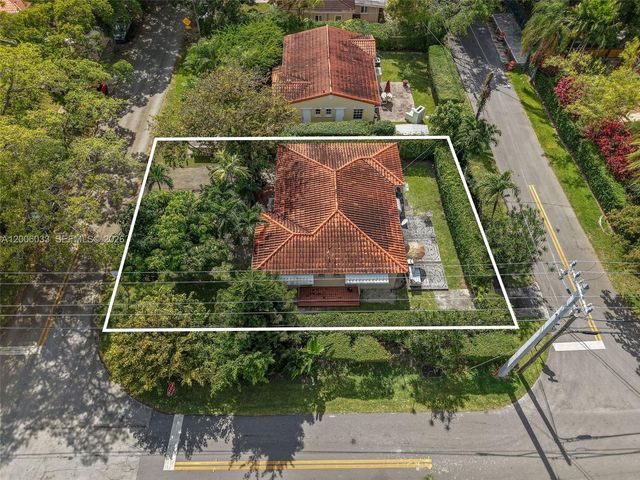 4401 SW 16th St, Miami, FL 33134