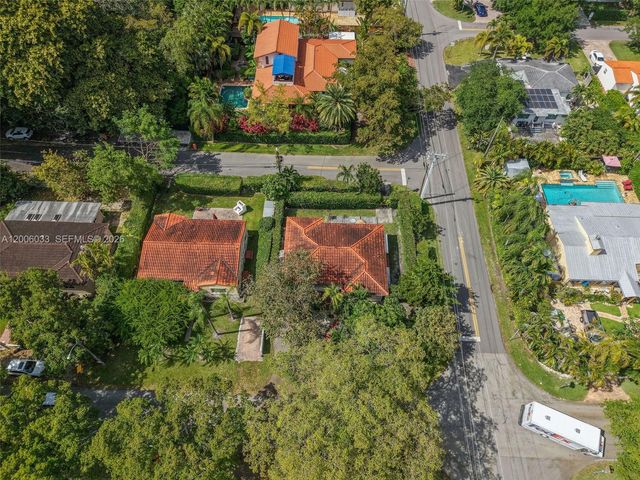 4401 SW 16th St, Miami, FL 33134