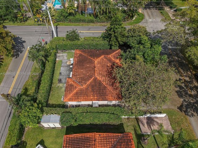4401 SW 16th St, Miami, FL 33134