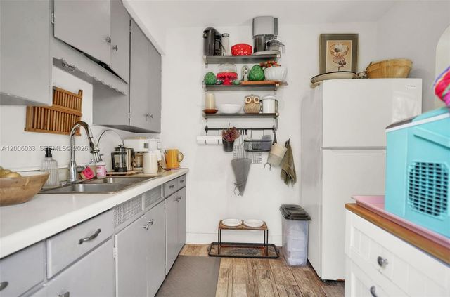 4401 SW 16th St, Miami, FL 33134